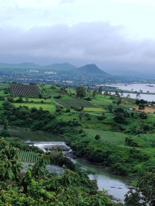 Eze Nof - A Hilltop Villa With 360º Water View Nashik Exterior foto