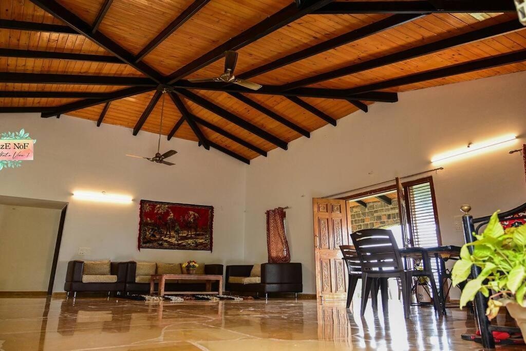 Eze Nof - A Hilltop Villa With 360º Water View Nashik Exterior foto