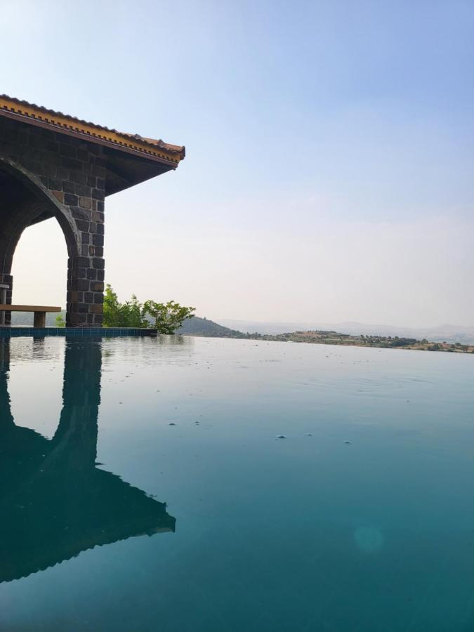 Eze Nof - A Hilltop Villa With 360º Water View Nashik Exterior foto